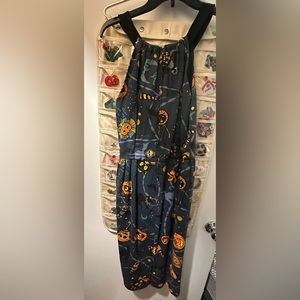 Pinup couture Harley wiggle dress in lantern print. Size medium